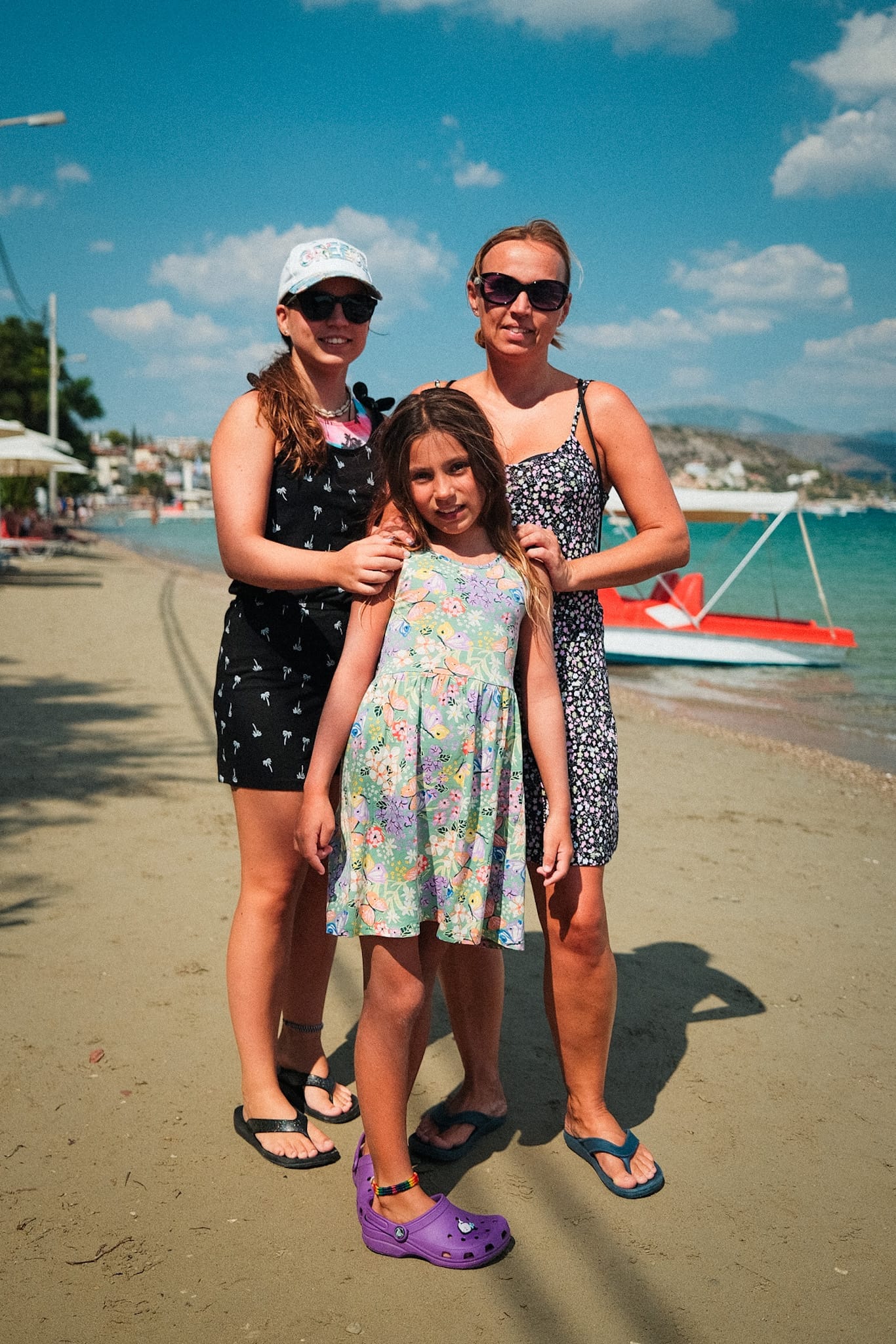 Ich mit meiner Schwester und mit meiner Mama
